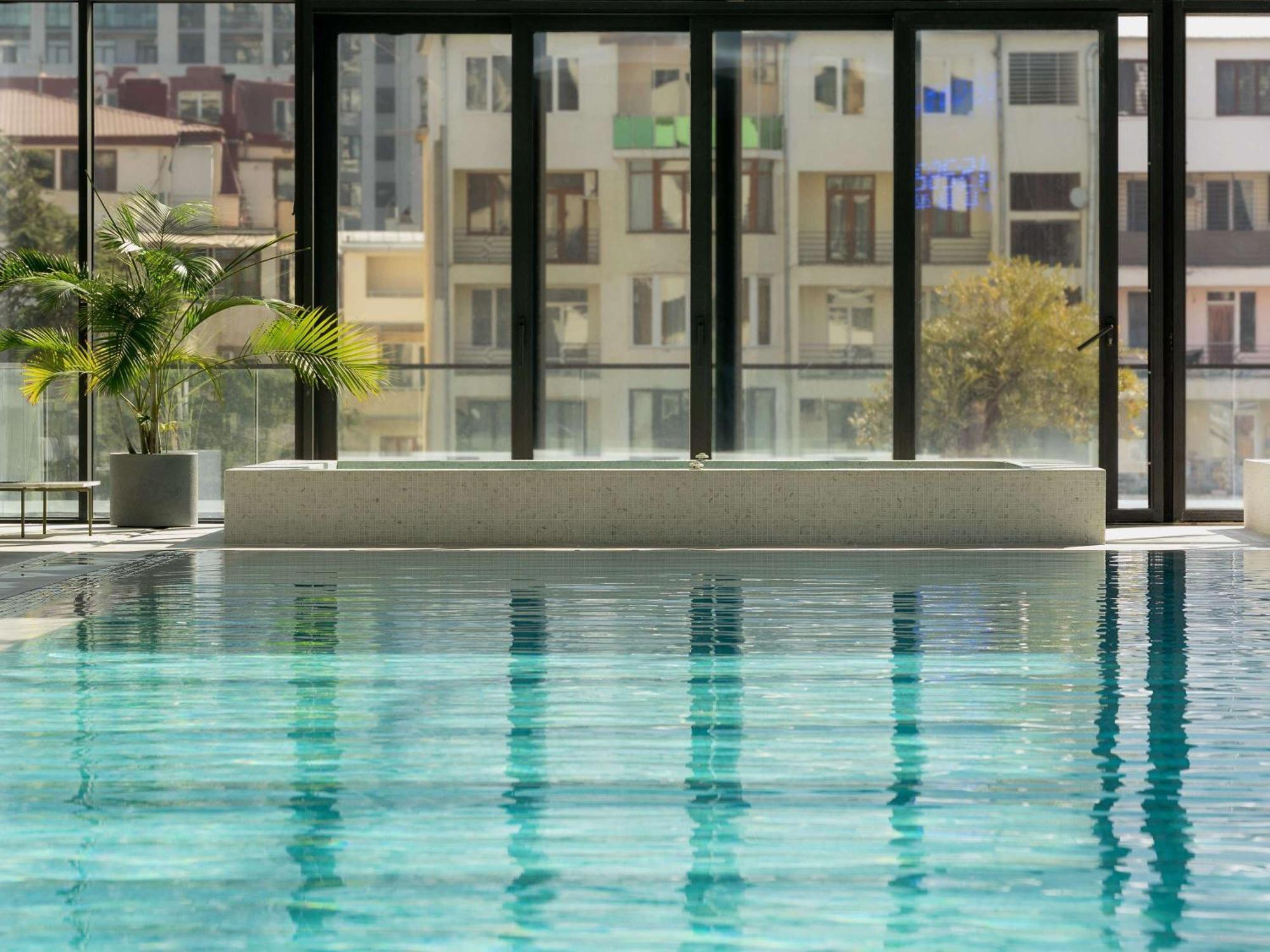 Hotel Pullman Tbilisi Axis Towers Exterior foto